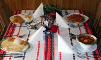 Gedeckter Tisch der Fisch Csarda in Balf / Ungarn
