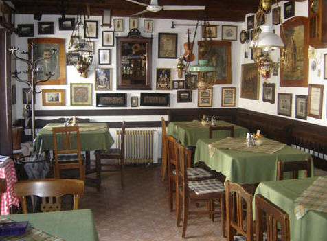 Innenraum von Gulasch-Hof Restaurant in Tihany / Ungarn